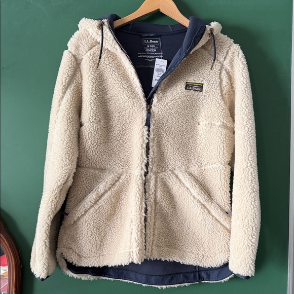 L.L. Bean Jackets & Blazers - L.L. Bean Mountain Pile Fleece Hoodie Womens M Jacket NWT Cozy Warm Teddy